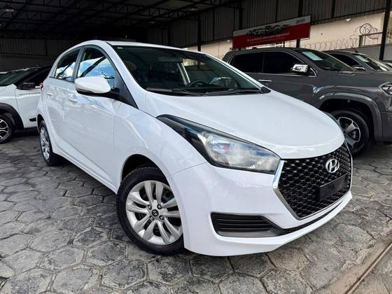 HYUNDAI HB20 1.0 COMFORT PLUS 12V TURBO FLEX 4P MANUAL